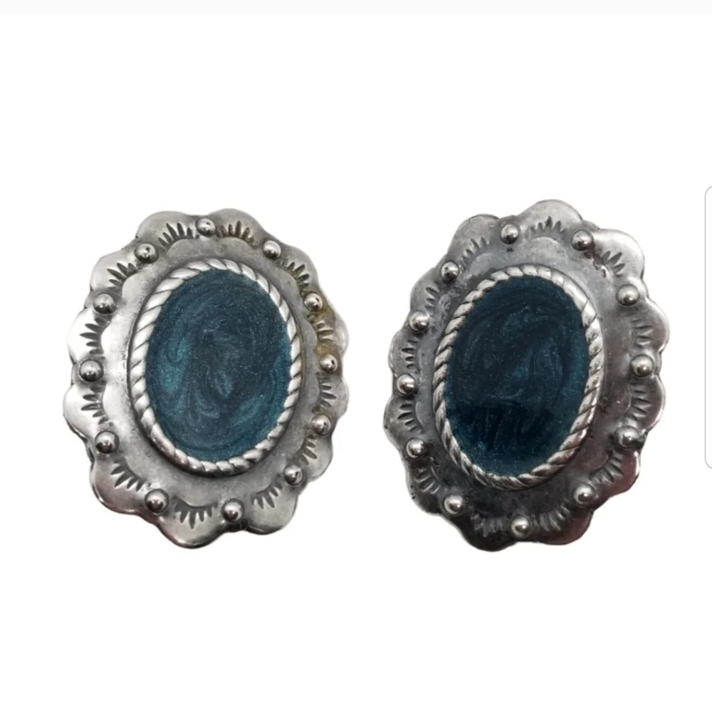 VINTAGE SILVER PLATED WITH BLUE ENAMEL DETAIL WESTERN STYLE CLIP ON EARRINGS